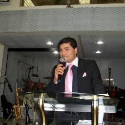 Pastor Conferencista, Ceifeiros em chamas, membro da Equipe de Evangelismo Belém. Teólogo pela Universidade Metodista,líder training, Míssionario EMAD, capelão.