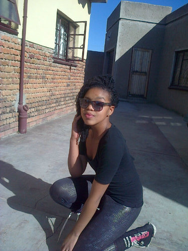 I,m dat gal hu luvs meeting new ppl an having fun
