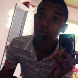 Você faz parte do meu sonho, mas agora chega cansei. Venha logo fazer parte da minha realidade! @ClubeFollowBack