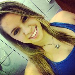 ‎' . Ninguém inveja o feio, ninguém odeia o fraco ! ;] *