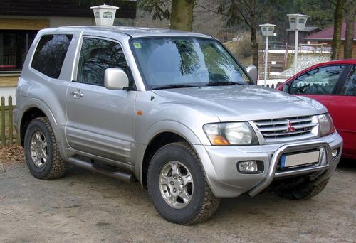 Doy bueltas en mi Pajero compa. Viva los yanissss!