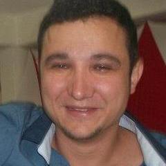 sou evangélico, idealista, sonhador, q pensa em mudar o mundo de alguma forma começando de mim