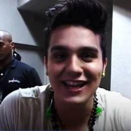 Raazão do Meu viver S2 @luansantana!
Luan Jr. voce nao é Dodge Ram mas vem nim mim dlç U_U