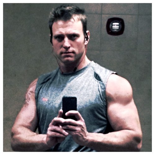 Gym enthusiast, natural supplement abuser, hockey/baseball player. I'm not afraid to double fist a protein shake and a 22oz Labatt Blue. 6'2 205lbs #fitfam