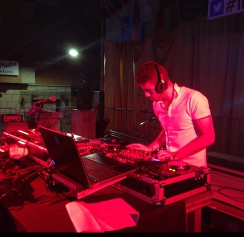 contacto:nachonbam@hotmail.com musica como forma de vida/ dj