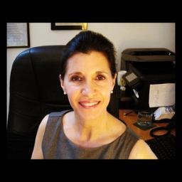 Entreprenuer, Real Estate Strategist, internet marketer, who loves to eat and tweet around California's wine country and beyond!