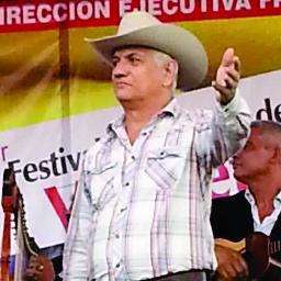 Cantautor de musica llanera venezolana. Locutor y Productor de Radio...