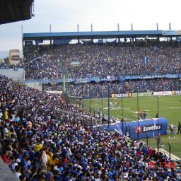 apoyando al bombillo en las buenas y aun mas en las malas