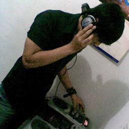 Official 2nd twitter of Reyandri    • Vocalist • DJ • Simple person • Humble • ♥Tokyo •
Sometimes the questions are complicated and the answers are simple.