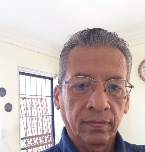 Soy periodista, productor de programas periodisticos para radio, tv y web. Estoy dedicandome a contrastar la historia de la emancipacion de America.