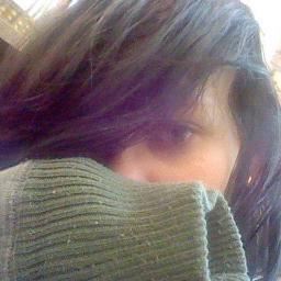 LOVES BOTDF,  BMTH, asking Alexandria, Five Finger Death Punch,   Nine Inch Nails, Sleeping w/ Sirens, Suicide Silence, AND IM EMO!!!!!!!!