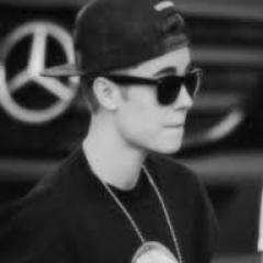 me sigam no @biebscry