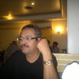 I m alone , my parent no more, i like to go around the world i want to see the world n catch in my camera.