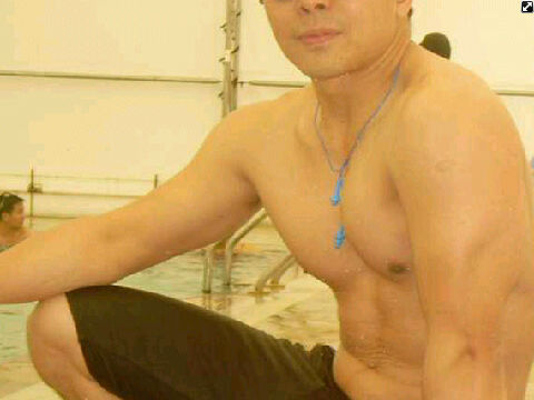 34th/178/73. Jkt Tourism Ambassador 2004,Bisex,Manly. Ga suka yg kemayu,apalagi banci. cari bot/top clean&Muscle. Avatar is real my pic.
