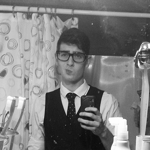Singer/Songwriter from New Hampshire. guitarist for several years and counting. I love music and rainy days.