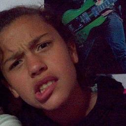 holla soy xime soy re buena onda y podemos llegar a ser buenos amigos!! besos :))))
