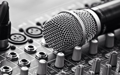 If you love music, follow me! #MusicIsMyLife • I Follow Back. Turn on my notifications.