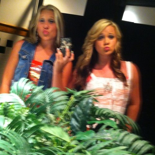 104kasey104's profile picture. I follow back!!