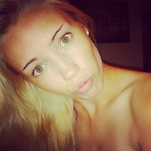 New blonde hair, new me