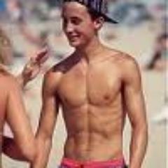 Ilove my sister @keizzbby /voetbal /c1/singel/14 jaar ]sixpack .- Aanvoerder jwz nigga Luciano Jwz , Mr..polskaa :) ♔