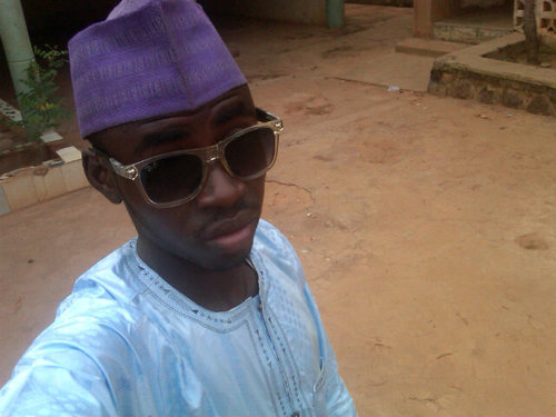 IMThe_Y_sonGee ak ThePresidentSoSSA SSCOE@2013#PoloTeam#TeamRastaGee#ASucessfulBusinessMan#♥Coke♥T.I D'kinG♥luv yuh!!#pin:289EF162#TheEL-Classico#TeamChelsea#