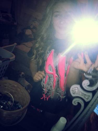 Follow me on instagram , @itsmecocohaha (;