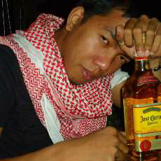 thenmark's profile picture. 