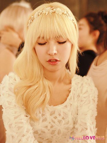 헬로비너스's 비수알! 90lines. o((*^▽^*))o #queenkece #pledisfams #islamsquad :*