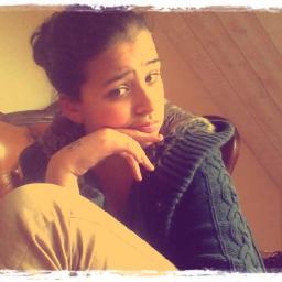 Si toi aussi tu est #Directioneur Follow Moi et Je te follow Back :3 #TeamVANS ;) ! #TeamZaynMalik ASK = http://t.co/qGShCq4QnG #TeamObey . #TeamOneDirection:3