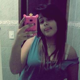 mãe não le que é tudo mentira, beijus ti amu.