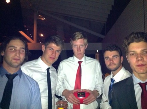 RuckmansClub's profile picture. we tap footys, we tap kegs, we tap birds