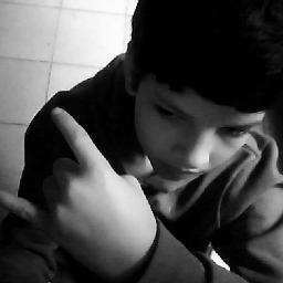 Zyy,nascendo para o rock 'n roll...