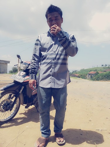 Kejujuran bisa menyakitkan. Bisa juga mnyenangkan