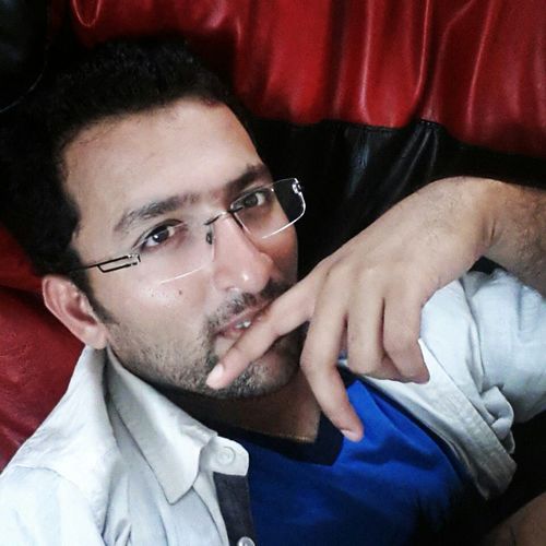 core banking guy, quiz enthusiast, dog lover, cricket maniac