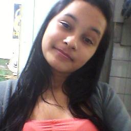 14 aninhos , casada .. Curtindo a vida com meuu mooh ,   etc,, quer saber mais segue ai ?  ,,