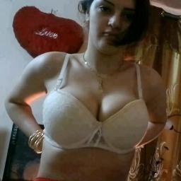 انا بنوتة دلوعة احب الرومانسية و السكس