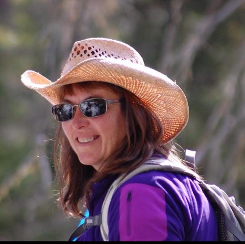 TrekkingNewt's profile picture. I am an 8th grade emints science teacher in Columbia Mo. My classroom finds innovative ways to incorporate technology to motivate students & transform learning.