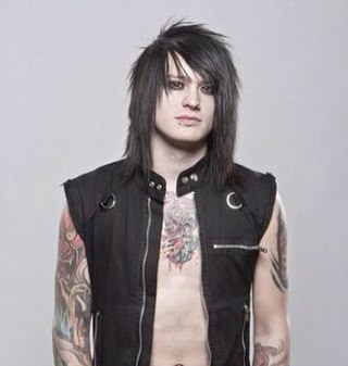 Im Thomas i play guitar and fuck shit up beware I'm random