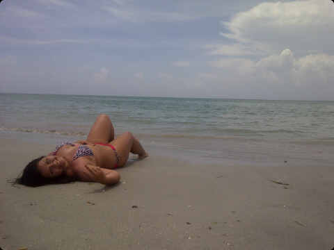 Publicista,positiva ante todo. La playa mi lugar favorito,EN CONTRA DEL MALTRATO ANIMAL, Agradecida con Dios y el universo.