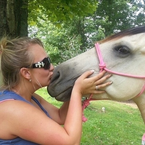 LivinLaurensWay's profile picture. I can do all things through Christ which strengtheneth me. Phil 4:13