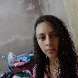 sou linda, gosto de ler, gosto das minhas amigas, gosto de brinca,nao gosto de brincadeira de mal gosto.AS vezes só chata rsrsrs quando nao quero brinca