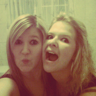 chelli_ponelli's profile picture. I may not be the prettiest, smartest or skinniest... But I am the me-est!! (: