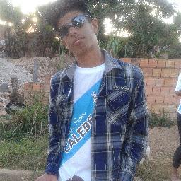 Eu sou assim, simplesmente gosto de rir, de conversar e sou a pessoa que não gosta de desaforro tá seus putos... to brincando, mas sou assim tá ´´Amigos``  ;)