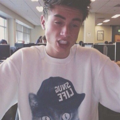 Jai_YCWM's profile picture. Ordinary. {Single, Bi}