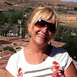 VivianaSPineda's profile picture. Abogada - especialista en asuntos de familia - Civil y Comercial .