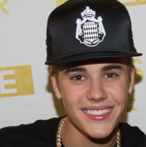 You only live ONE TIME so NEVER SAY NEVER and BELIEVE because you were BORN TO BE SOMEBODY 17-04-2013