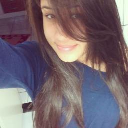 Putting my defenses up  Cause I don't wanna fall in love  If I ever did that I think I'd have a heart attack  *-*