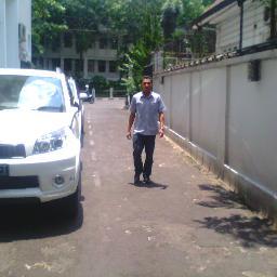 Jangan mengukur kedalaman air dengan kedua kaki mu