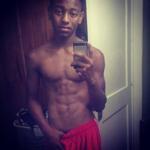 Im A Chill Ass Dude Just Press Follow And I Follow Back ..