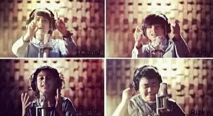 Hy all.. Kenalkan aku comate... ♥Love you @iqbaale, @alvaromaldini1, @teukuryzki99, and @bastiansteel.. :*